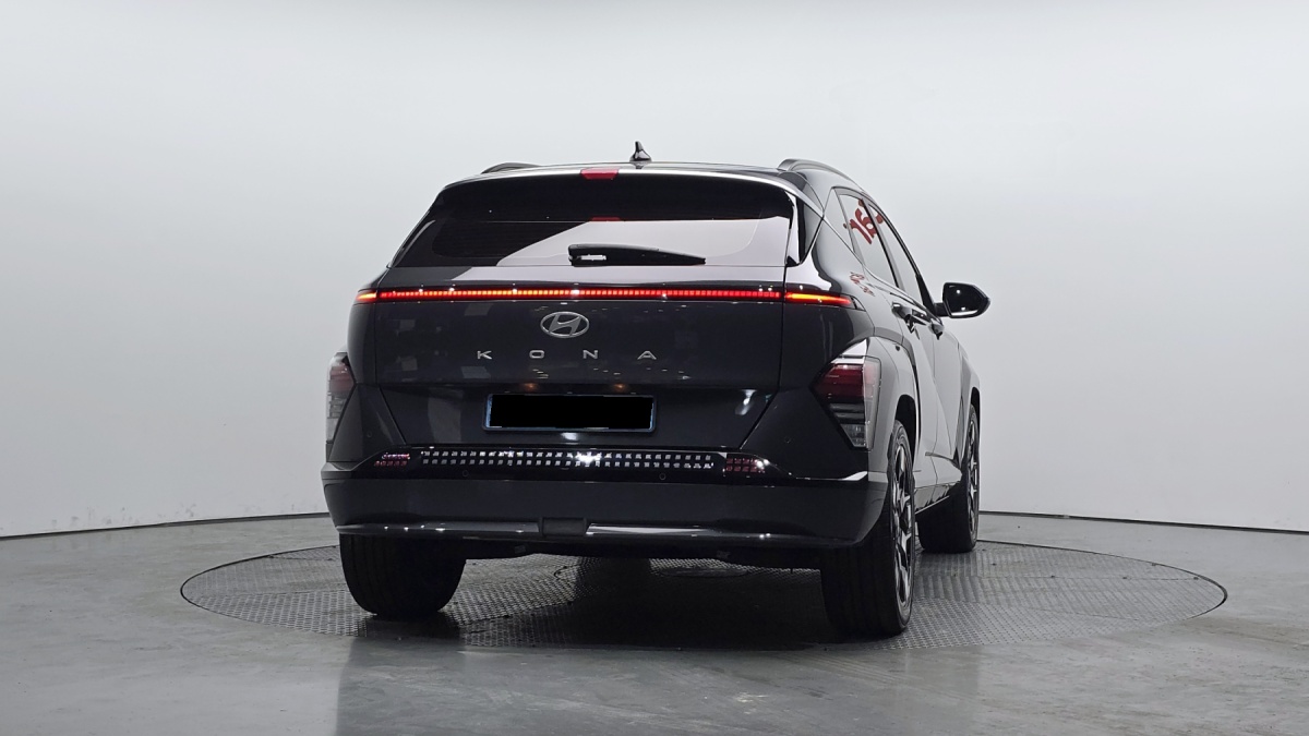 Hyundai Kona, 2023 — фото 4 из 12