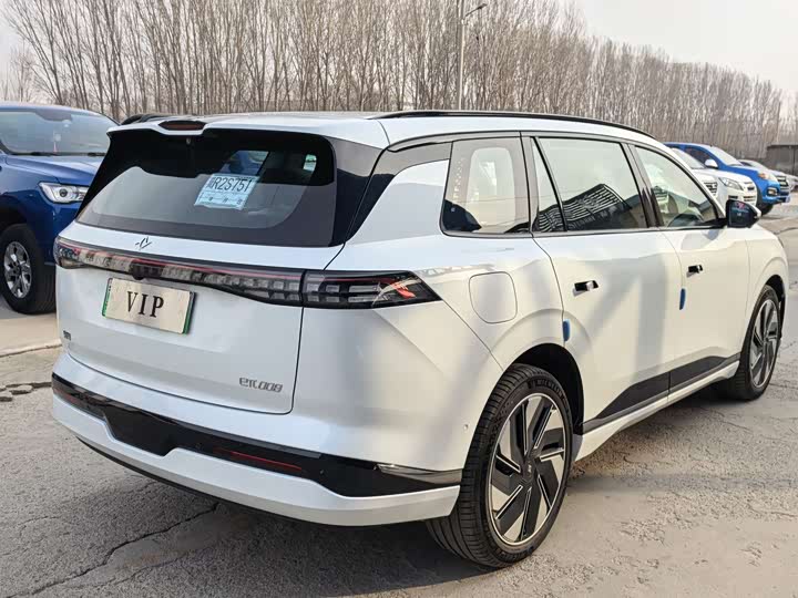 Dongfeng Yipai eπ 008, 2025 — фото 5 из 9