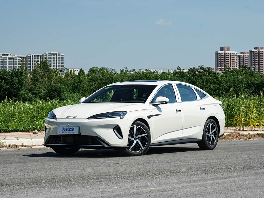 BYD Seal 07 DM-i Hybrid, 2026 — купить в Оренбурге под ключ