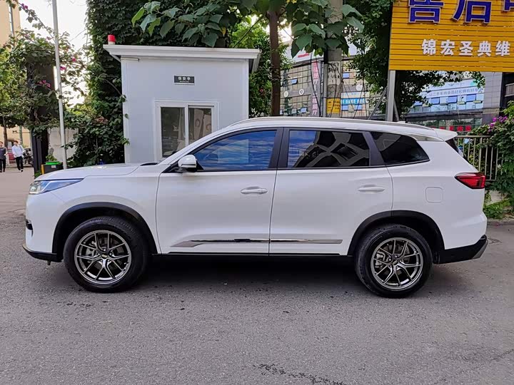 Chery Tiggo 8 Pro Hybrid, 2023 — фото 3 из 9