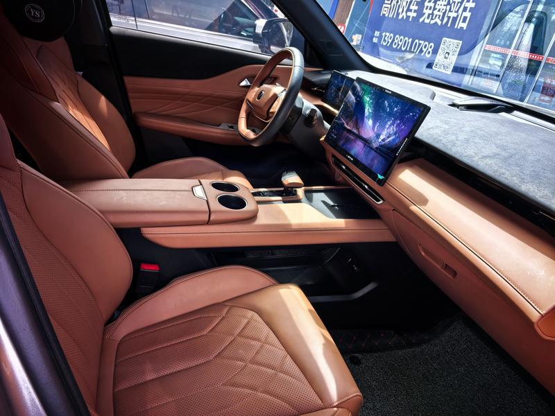 Changan UNI-Z Hybrid, 2024 — фото 7 из 9