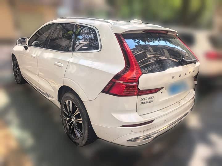 Volvo XC60, 2022 — фото 4 из 9