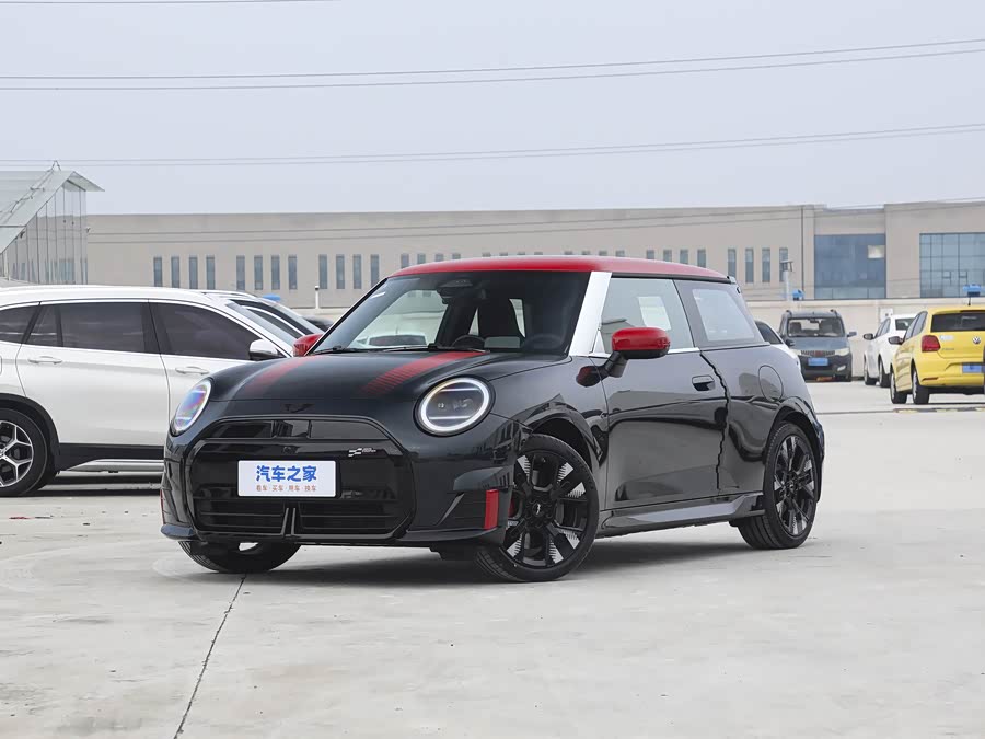 Mini Cooper JCW, 2026 — купить в Тольятти под ключ