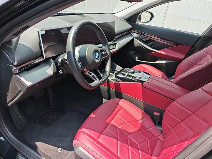 BMW i5, 2025 — фото 5 из 9