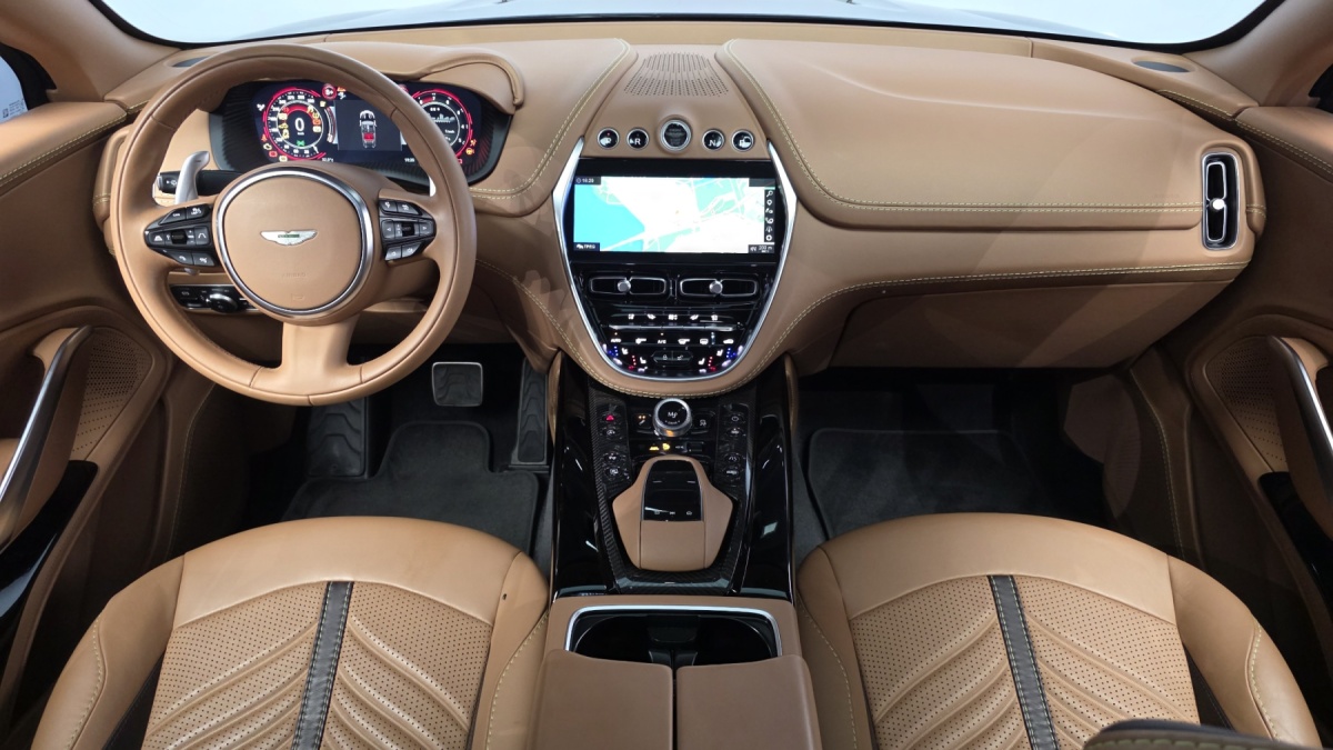 Aston Martin DBX, 2023 — фото 6 из 12