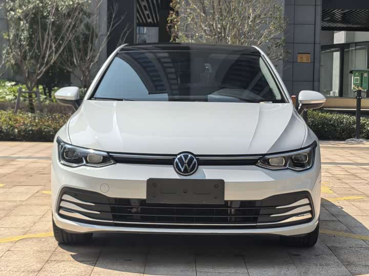 Volkswagen Golf, 2023 — фото 2 из 9