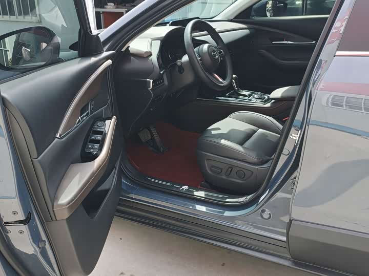 Mazda CX-30, 2023 — фото 2 из 9