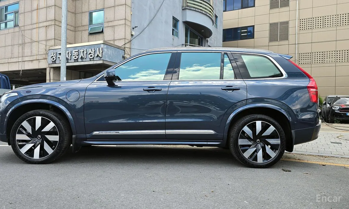 Volvo XC90, 2024 — фото 3 из 12