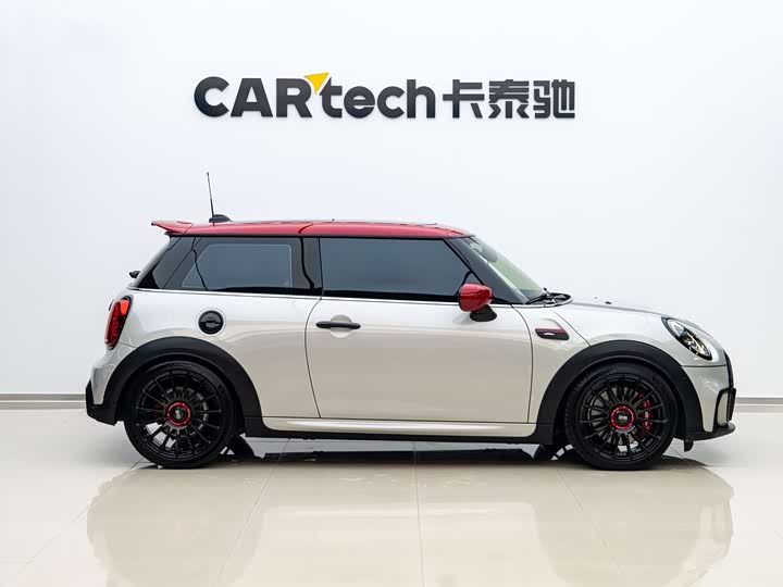 Mini Mini JCW, 2022 — фото 3 из 9