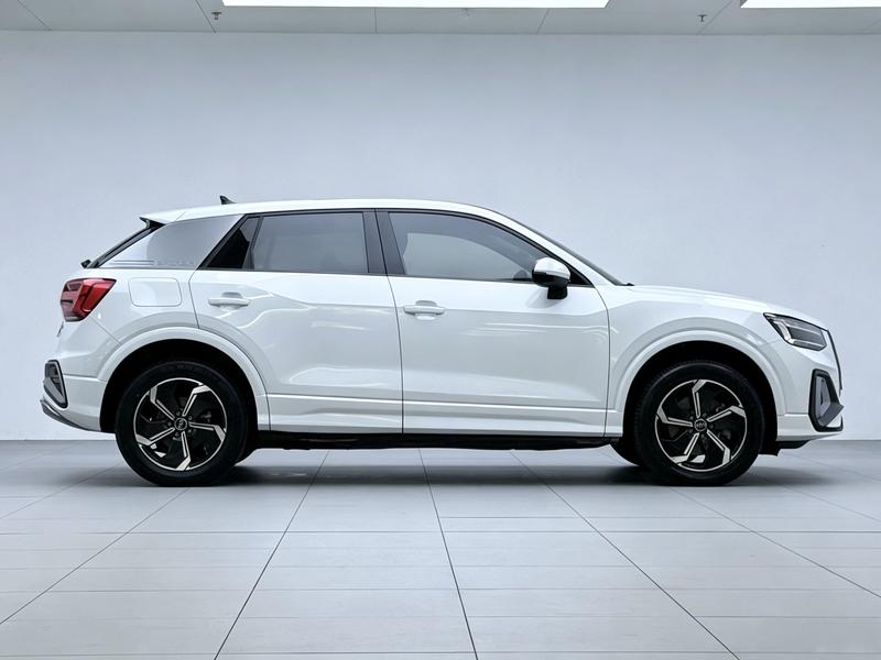 Audi Q2L e-tron, 2022 — фото 8 из 12