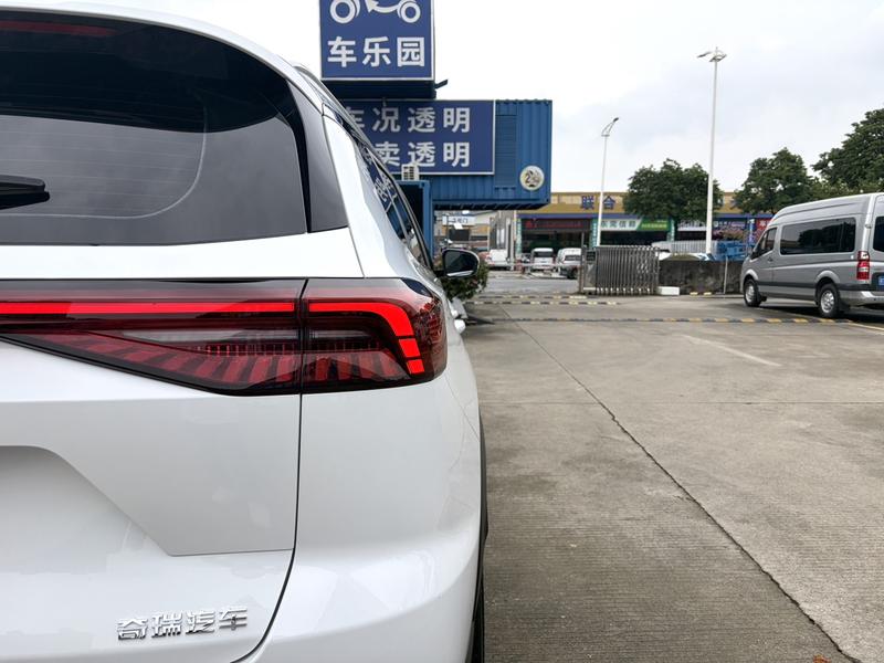 Chery Tiggo 8 Pro, 2023 — фото 10 из 12