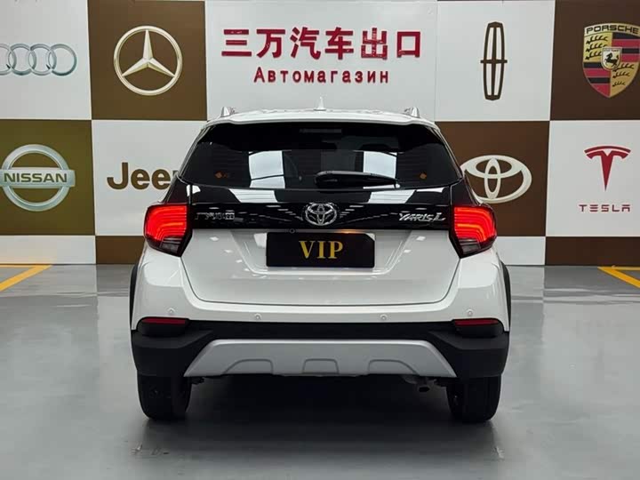 Toyota Yaris L Hatchback, 2022 — фото 5 из 9