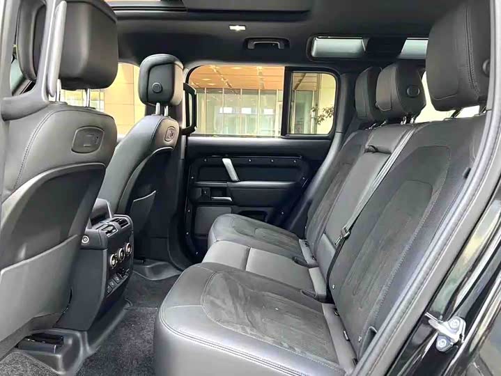 Land Rover Defender, 2022 — фото 4 из 5