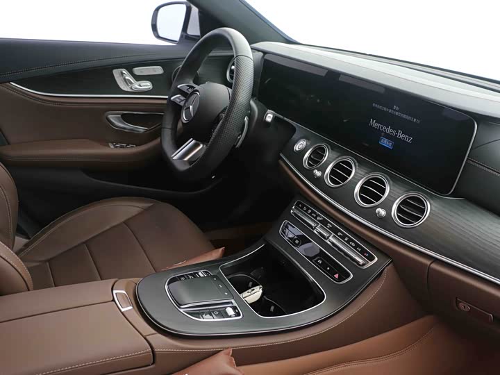 Mercedes-Benz E-Class Hybrid, 2022 — фото 6 из 9