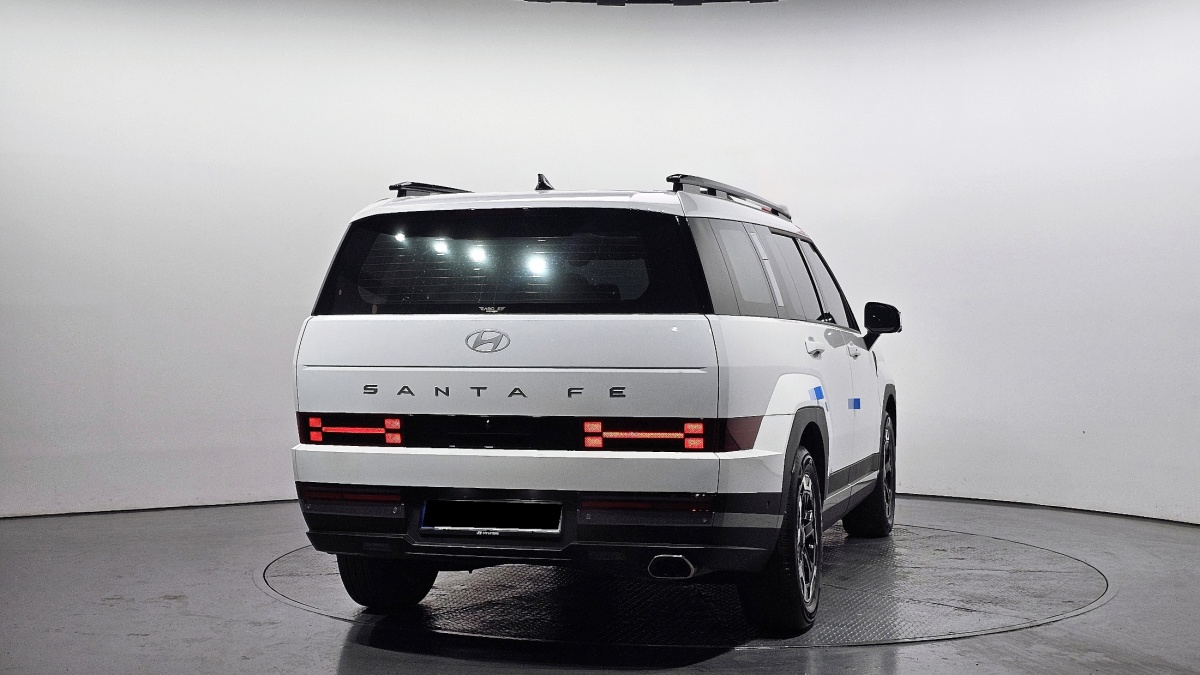 Hyundai Santa Fe, 2023 — фото 4 из 12
