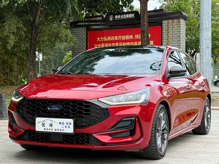 Ford Focus, 2022 — купить в Оренбурге под ключ