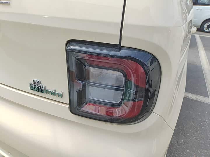 Geely Galaxy Panda Mini, 2026 — фото 8 из 9