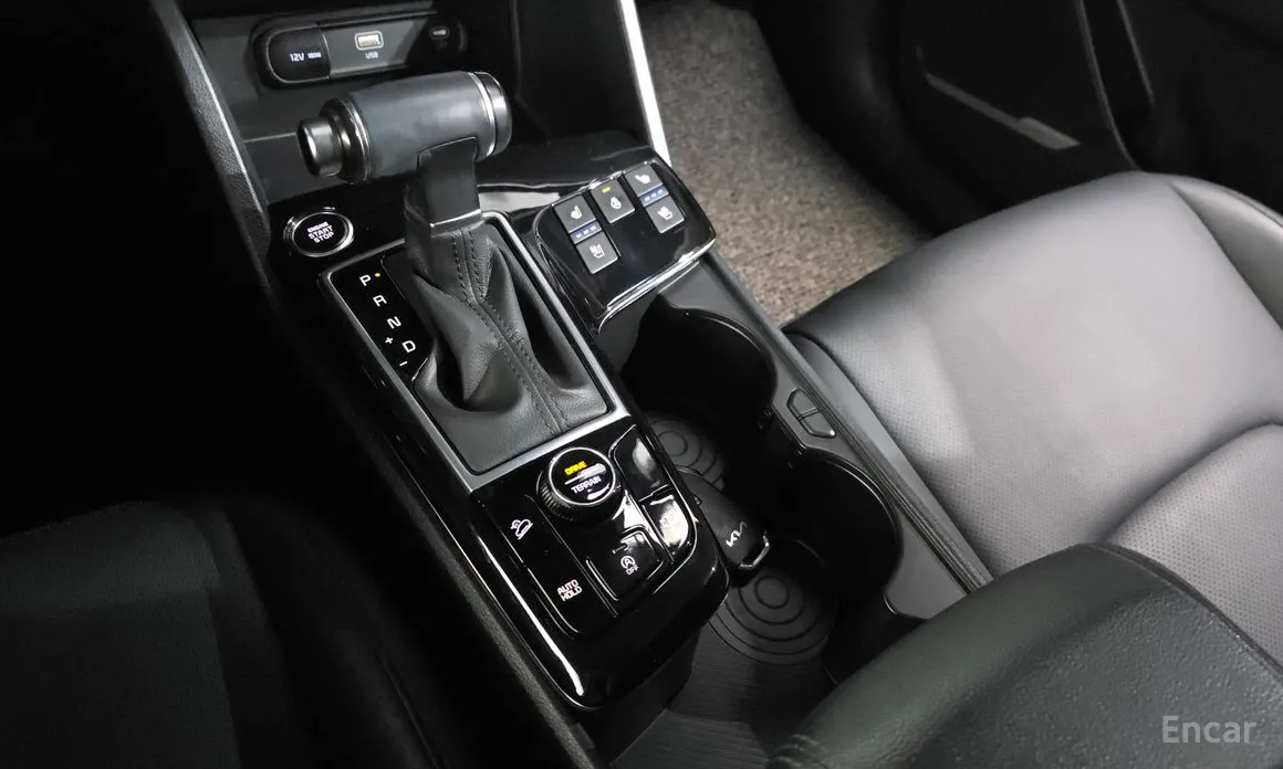 Kia Sportage, 2023 — фото 9 из 12