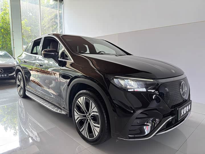 Mercedes-Benz EQE SUV, 2024 — фото 3 из 9