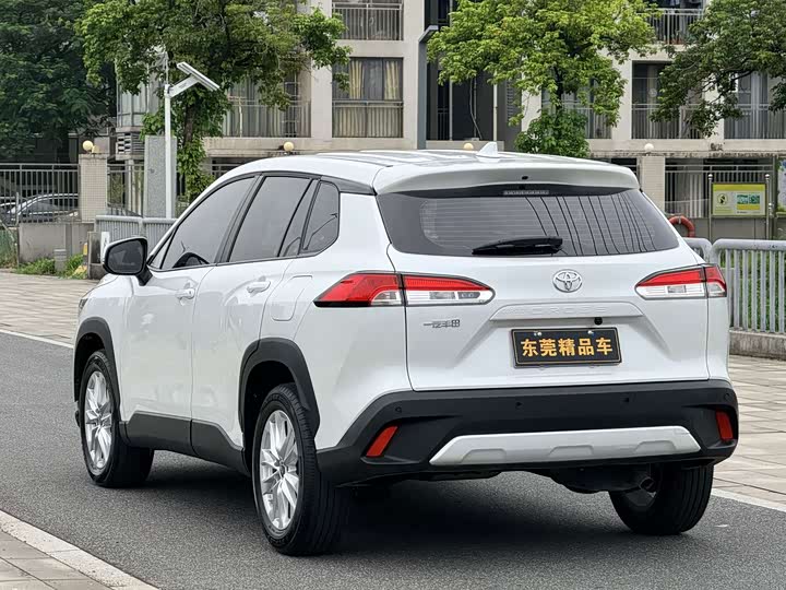 Toyota Corolla Cross, 2023 — фото 6 из 9