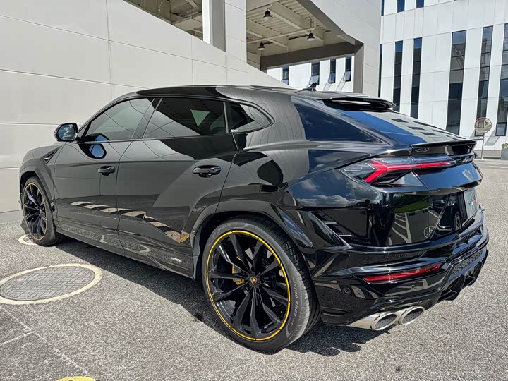 Lamborghini Urus, 2025 — фото 6 из 9