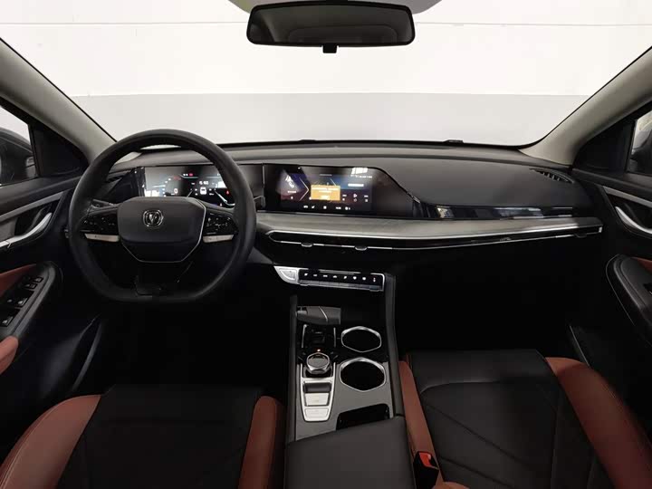 Changan Eado Plus, 2023 — фото 5 из 9