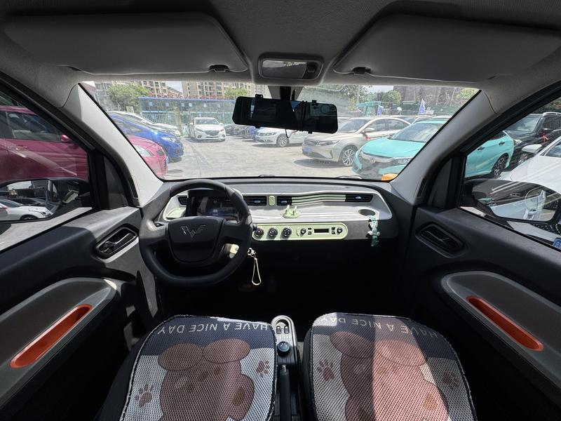 Wuling Mini EV, 2022 — фото 6 из 7