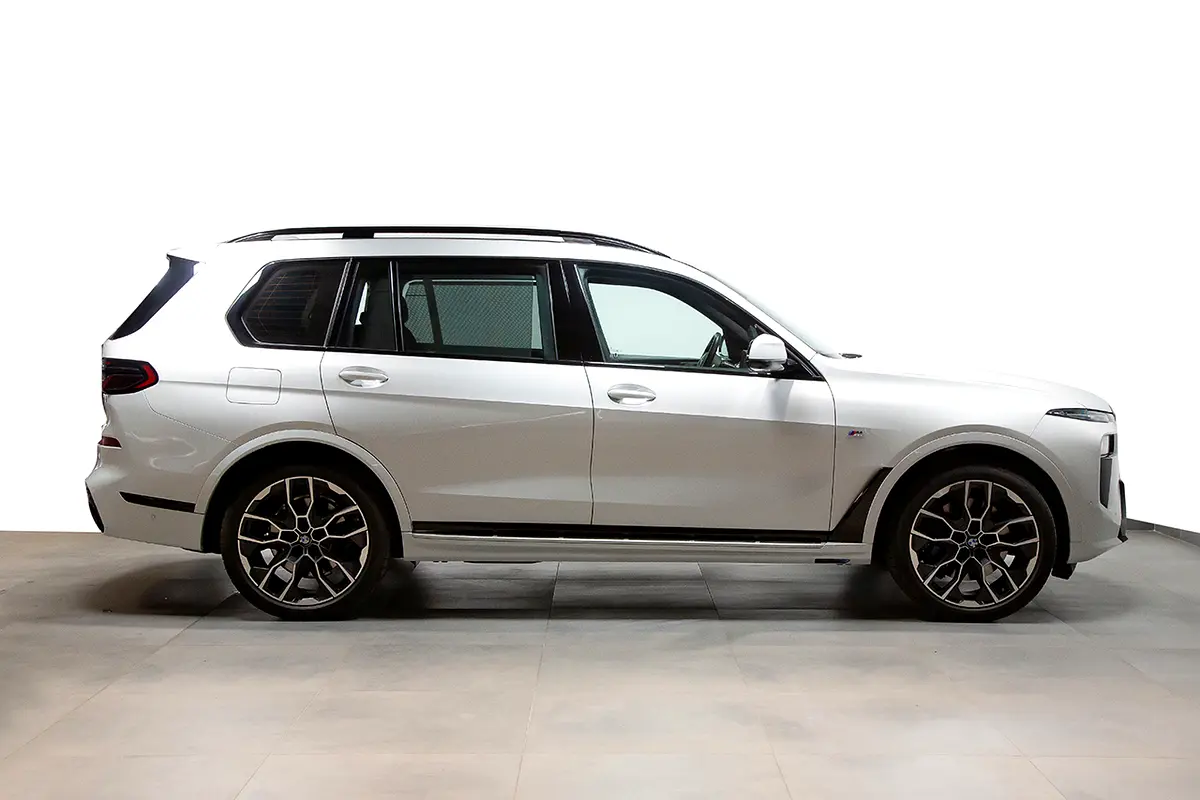 BMW X7, 2026 — фото 2 из 6