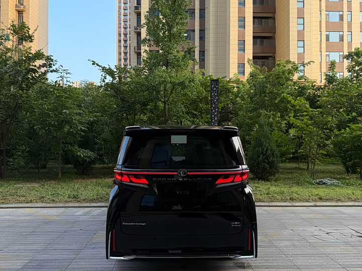 Toyota Vellfire, 2024 — фото 6 из 9
