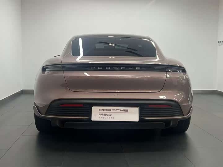 Porsche Taycan, 2021 — фото 5 из 9