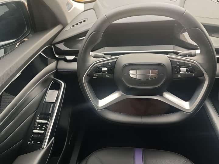 Geely Preface L, 2024 — фото 6 из 9
