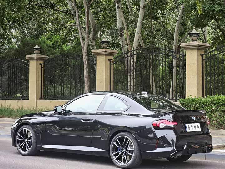 BMW M240i, 2026 — фото 3 из 9