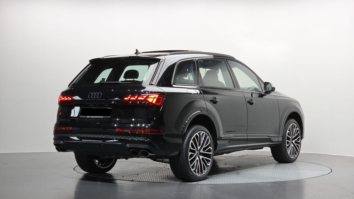 Audi SQ7, 2025 — фото 2 из 12
