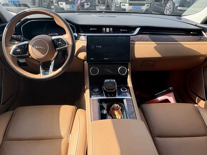 Jaguar XF L, 2025 — фото 9 из 9