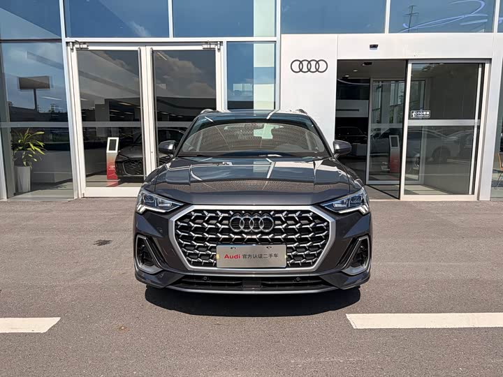 Audi Q3, 2025 — фото 2 из 9