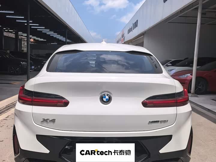 BMW X4, 2022 — фото 9 из 9