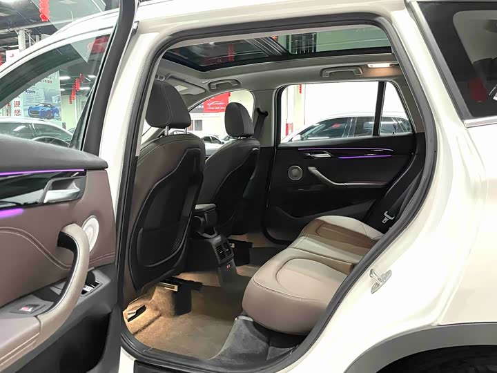 BMW X1, 2022 — фото 9 из 9