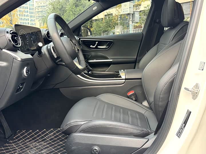 Mercedes-Benz C-Class, 2023 — фото 7 из 9