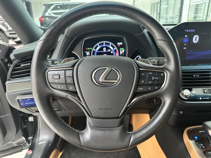 Lexus LS, 2022 — фото 12 из 12
