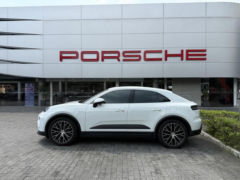 Porsche Macan EV, 2026 — фото 4 из 12