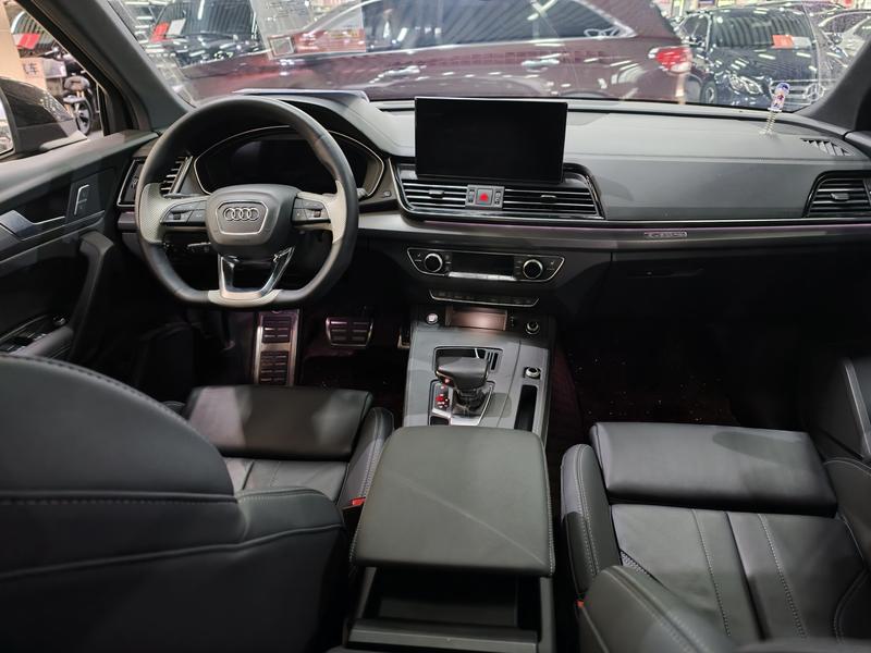 Audi Q5L, 2023 — фото 7 из 9