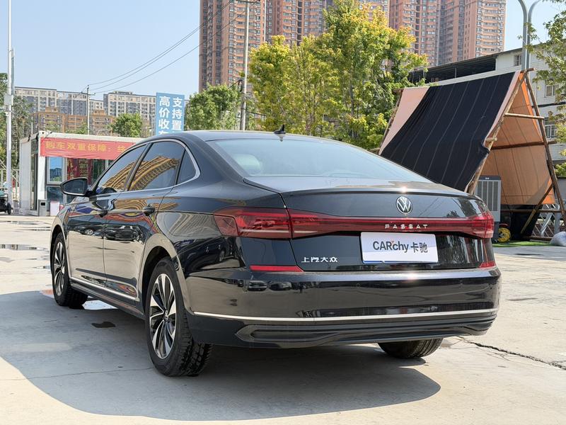 Volkswagen Passat, 2024 — фото 4 из 12