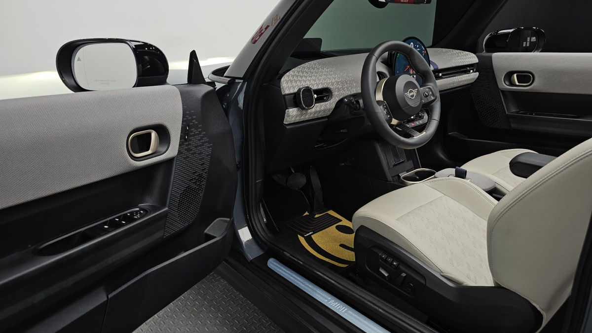 Mini Cooper Convertible, 2025 — фото 11 из 12