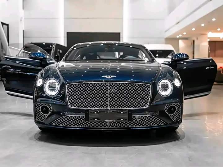 Bentley Continental GT, 2024 — фото 2 из 9