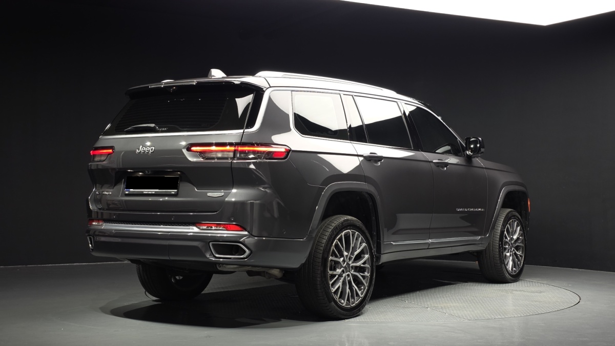 Jeep Cherokee, 2023 — фото 2 из 12