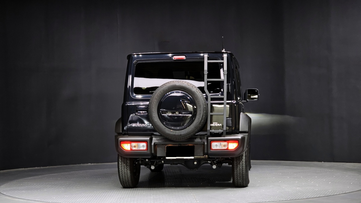 Suzuki Jimny, 2023 — фото 4 из 12
