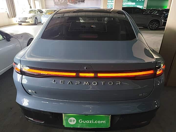 Leapmotor B01, 2025 — фото 6 из 9