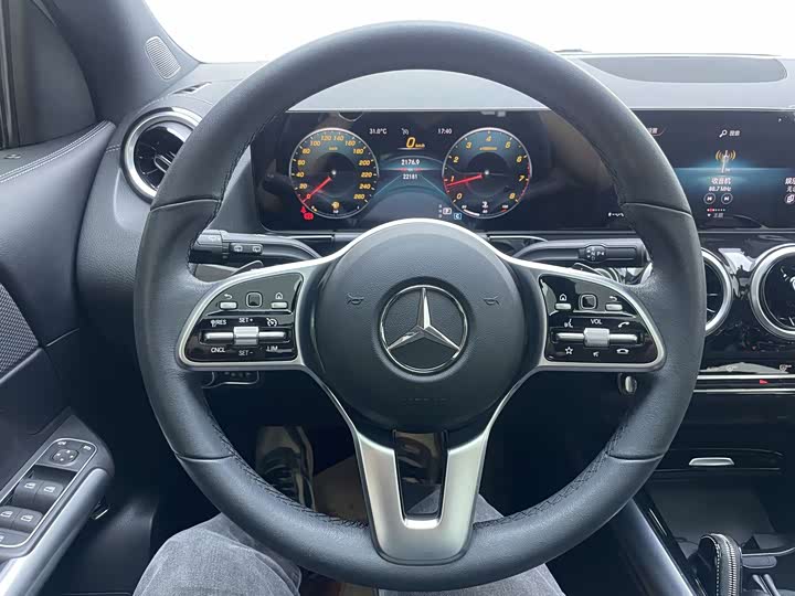 Mercedes-Benz GLA-Class, 2021 — фото 9 из 9