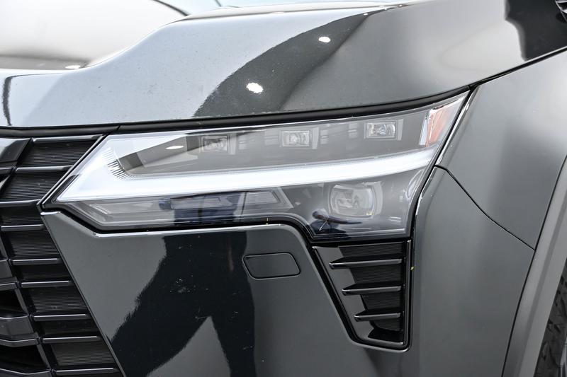 Lexus GX, 2024 — фото 9 из 12