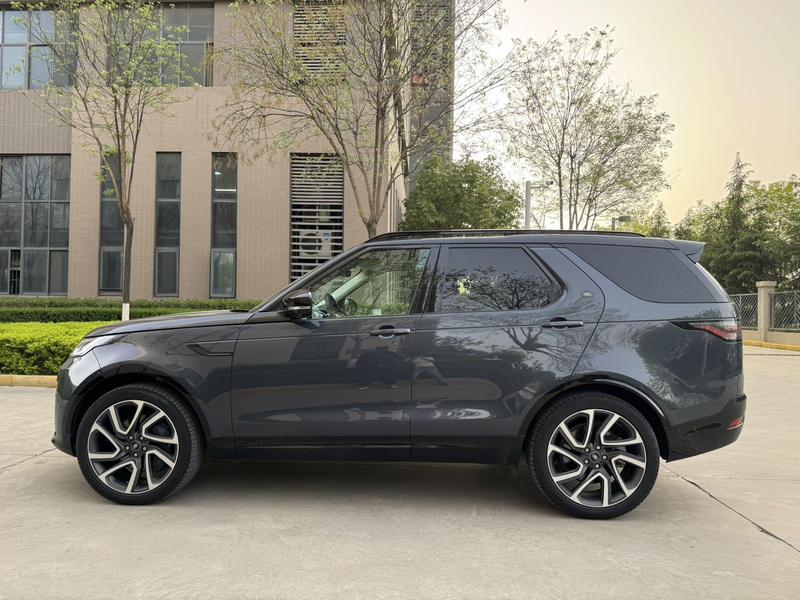 Land Rover Discovery, 2023 — фото 3 из 12